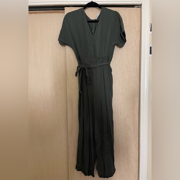 Dark green jumpsuit with tie belt- Women’s size XL - Picture 1 of 4